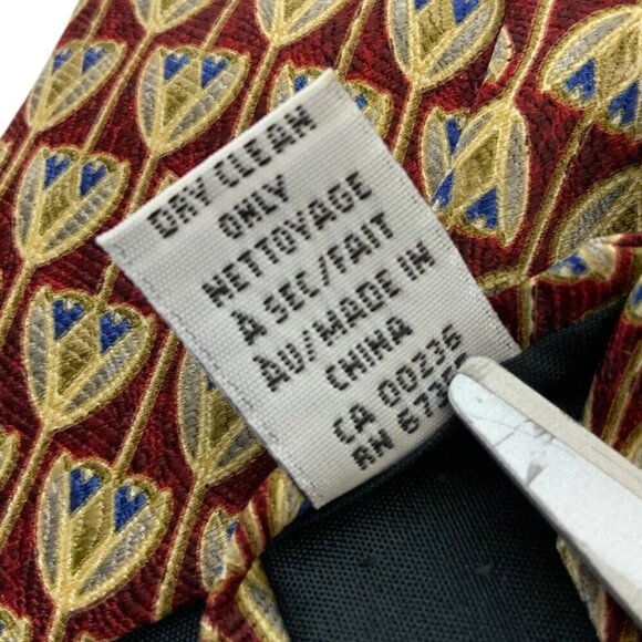 The Metropolitan Museum Of Art MOMA Silk Necktie Red Gold Blue Abstract Pattern - Picture 5 of 5